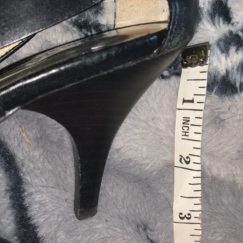 MICHAEL KORS Black Leather Heels — 7